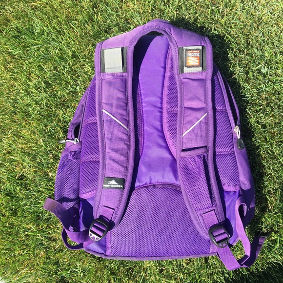 backpack - Picture 4 of 4
